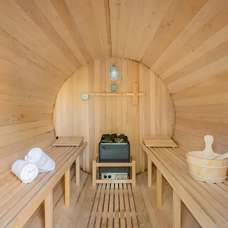 度假居 The Waterfall Retreat