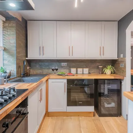 בית נופש The Waterfall Retreat